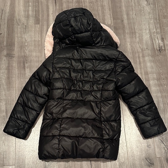 Michael Kors Girls Puffer Jacket with Pink Lining - Picture 4 of 4